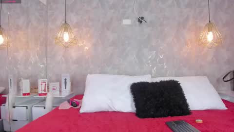 Snapshot of tiarha_18 chatting on 25, 2, 2026 TIARHA 18 online show from 25, 2, 2026