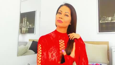 Snapshot of tiarussell chatting on 16, 2, 2025 Tia Russell online show from 16, 2, 2025