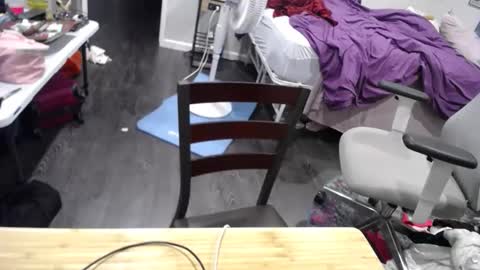 Snapshot of tierrahenri chatting on 12, 11, 2025 Tierra Henri online show from 12, 11, 2025