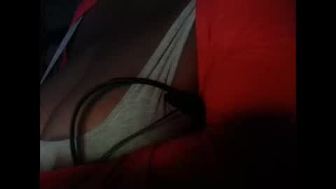 Snapshot of tierrahenri chatting on 19, 12, 2025 Tierra Henri online show from 19, 12, 2025