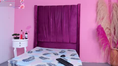 Tifani brown online show from 15, 3, 2026