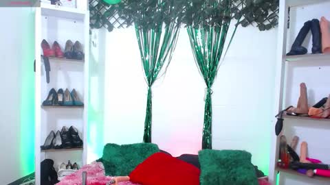 Snapshot of tifanny_nails chatting on 24, 3, 2026 Tifanny Nails online show from 24, 3, 2026