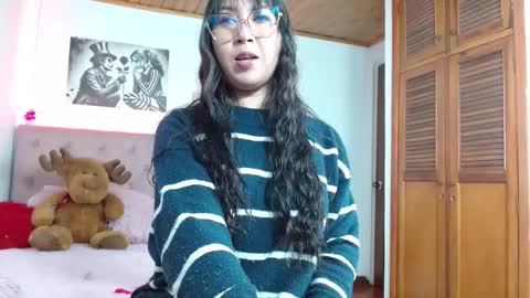 Snapshot of tifanny_squirt chatting on 5, 11, 2025 Tifanny online show from 5, 11, 2025