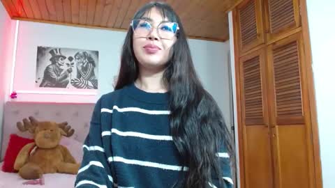 Snapshot of tifanny_squirt chatting on 13, 11, 2025 Tifanny online show from 13, 11, 2025