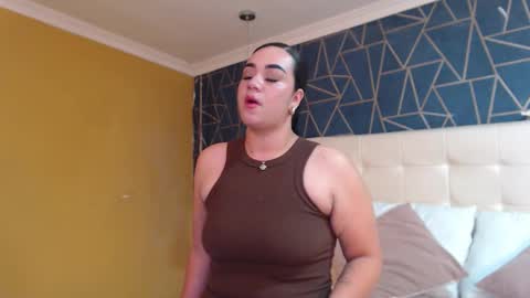 Snapshot of tifannydunss chatting on 20, 10, 2025 TifannyDunss online show from 20, 10, 2025