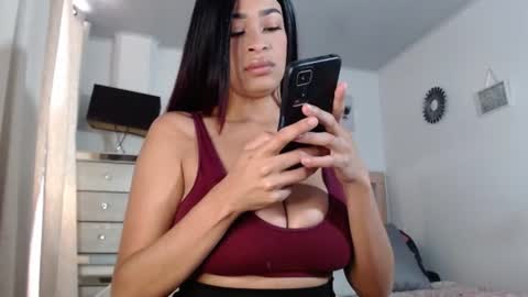 tifannyss online show from 19, 6, 2026