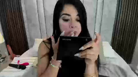 Tiff3 online show from 23, 9, 2025