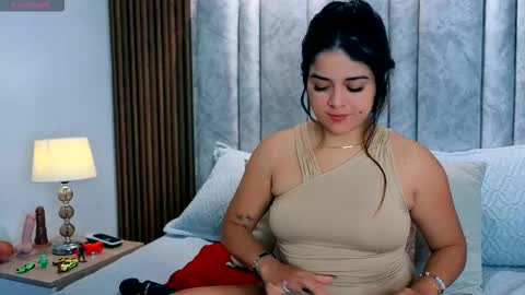 Snapshot of tifany__ross chatting on 9, 2, 2026 Tiff3 online show from 9, 2, 2026