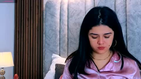 Snapshot of tifany__ross chatting on 1, 3, 2026 Tiff3 online show from 1, 3, 2026