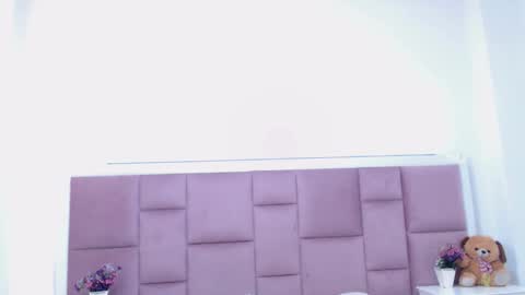 Snapshot of tifanycute1 chatting on 24, 9, 2025 tiffani online show from 24, 9, 2025