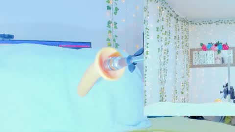 Snapshot of tiffanny_love__ chatting on 8, 10, 2025 Tiffanny online show from 8, 10, 2025