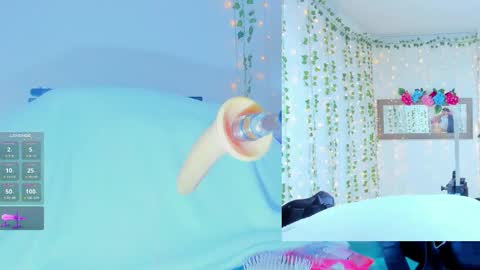 Snapshot of tiffanny_love__ chatting on 25, 10, 2025 Tiffanny online show from 25, 10, 2025