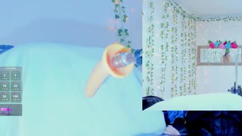 Snapshot of tiffanny_love__ chatting on 28, 10, 2025 Tiffanny online show from 28, 10, 2025