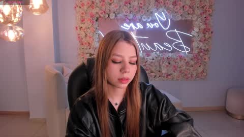 Tiffanny Sins online show from 28, 3, 2026