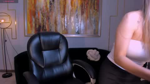 Tiffanny Sins online show from 23, 5, 2026