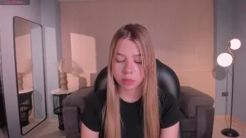 Tiffanny Sins online show from 26, 6, 2026