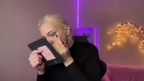 Amira online show from 31, 10, 2025