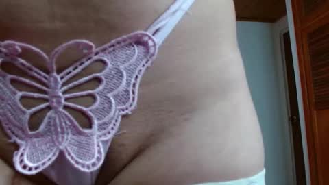 Snapshot of tiffany_beauty18 chatting on 30, 9, 2025 Tifanny online show from 30, 9, 2025