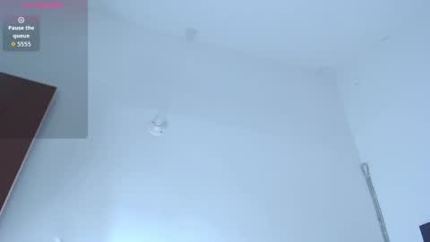 Tiffany online show from 20, 9, 2025