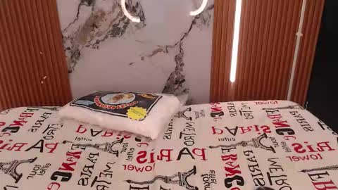 STEFANNY WELL online show from 3, 12, 2025