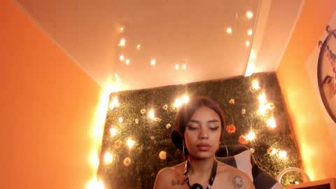 tiffany_sander online show from 15, 12, 2024