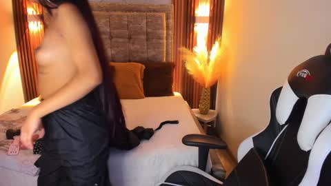 tiffany_sander online show from 19, 12, 2024