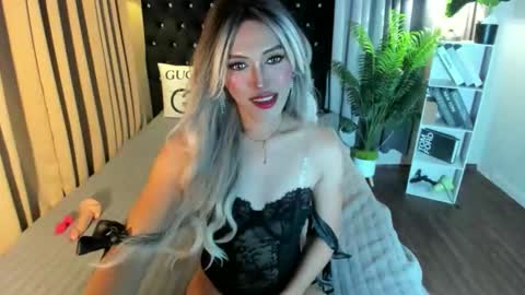Snapshot of tiffany_welson chatting on 12, 9, 2025 tiffany online show from 12, 9, 2025