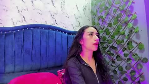 TiffanyDream8 online show from 25, 6, 2026