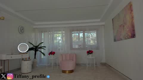 Tiffany Houston online show from 31, 10, 2025