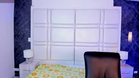 tiffanyhoustton online show from 2, 3, 2026