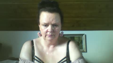 TiffanyMature online show from 9, 9, 2025
