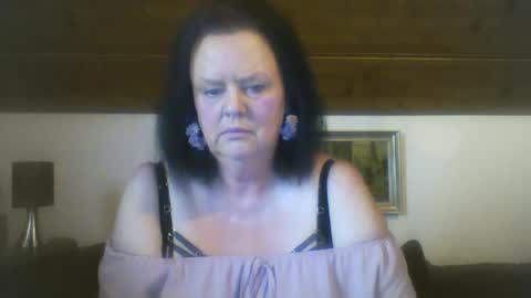 Snapshot of tiffanymature chatting on 18, 9, 2025 TiffanyMature online show from 18, 9, 2025