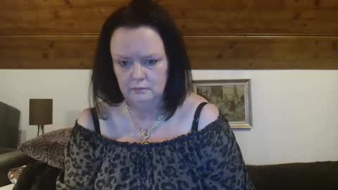Snapshot of tiffanymature chatting on 2, 10, 2025 TiffanyMature online show from 2, 10, 2025