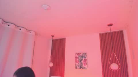 Tiffany online show from 16, 11, 2025