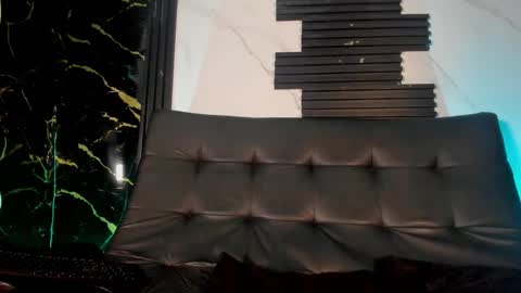 tiffanyy_deluxe online show from 19, 3, 2026