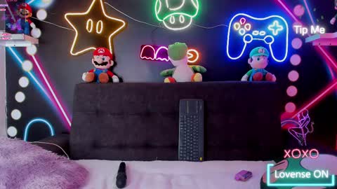 Snapshot of tiffvalentinee_ chatting on 2, 3, 2025 Tiffany online show from 2, 3, 2025
