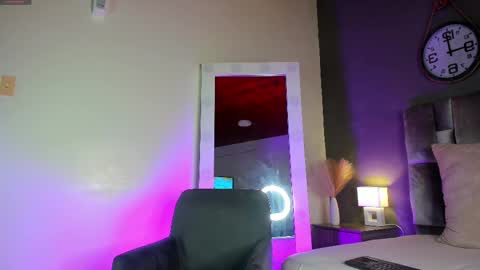 Snapshot of tiffvalentinee_ chatting on 2, 3, 2025 Tiffany online show from 2, 3, 2025