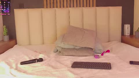 Snapshot of tiffvalentinee_ chatting on 3, 3, 2025 Tiffany online show from 3, 3, 2025