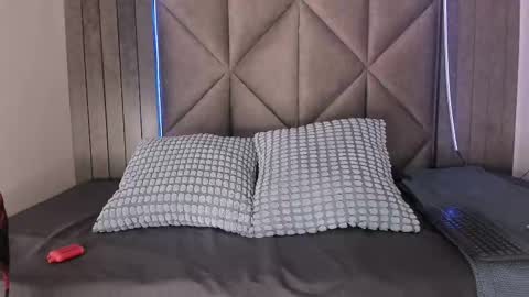 Snapshot of tiffvalentinee_ chatting on 20, 9, 2025 Tiffany  online show from 20, 9, 2025