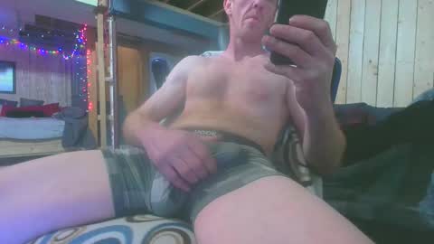 Snapshot of tigars36 chatting on 27, 4, 2026 Tigars36 online show from 27, 4, 2026