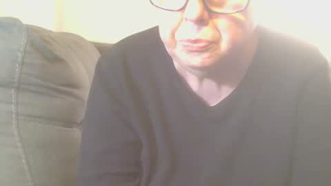 Snapshot of tight_kitty55 chatting on 21, 12, 2024 tight Kitty55 online show from 21, 12, 2024