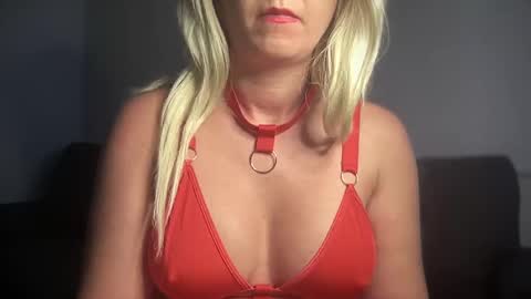 Snapshot of tightpinkpussy420 chatting on 10, 1, 2025 CaliforniaGoddess online show from 10, 1, 2025