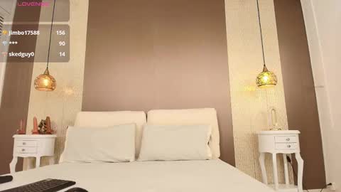 Snapshot of tiifany_baker chatting on 17, 9, 2025 T I F F A N Y online show from 17, 9, 2025