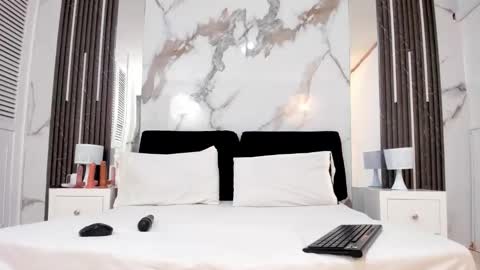 Snapshot of tiifany_baker chatting on 26, 9, 2025 T I F F A N Y online show from 26, 9, 2025