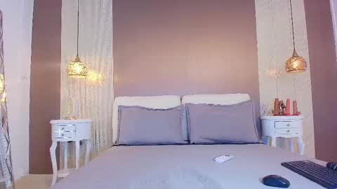 Snapshot of tiifany_baker chatting on 6, 10, 2025 T I F F A N Y online show from 6, 10, 2025