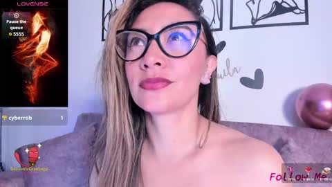 Snapshot of tila_tequila15 chatting on 3, 10, 2025 TILA TEQUILA online show from 3, 10, 2025