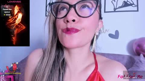 Snapshot of tila_tequila15 chatting on 9, 10, 2025 TILA TEQUILA online show from 9, 10, 2025