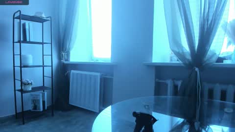 Snapshot of tilliecristello chatting on 16, 11, 2025 Elizabeth Elize online show from 16, 11, 2025