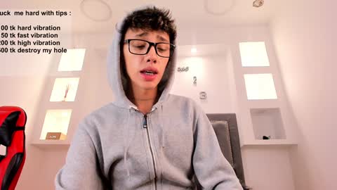 Snapshot of timothy_ross chatting on 10, 12, 2024 Timothy 21 years old online show from 10, 12, 2024