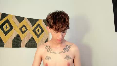 Snapshot of timothy_ross chatting on 21, 2, 2025 Timothy 21 years old online show from 21, 2, 2025
